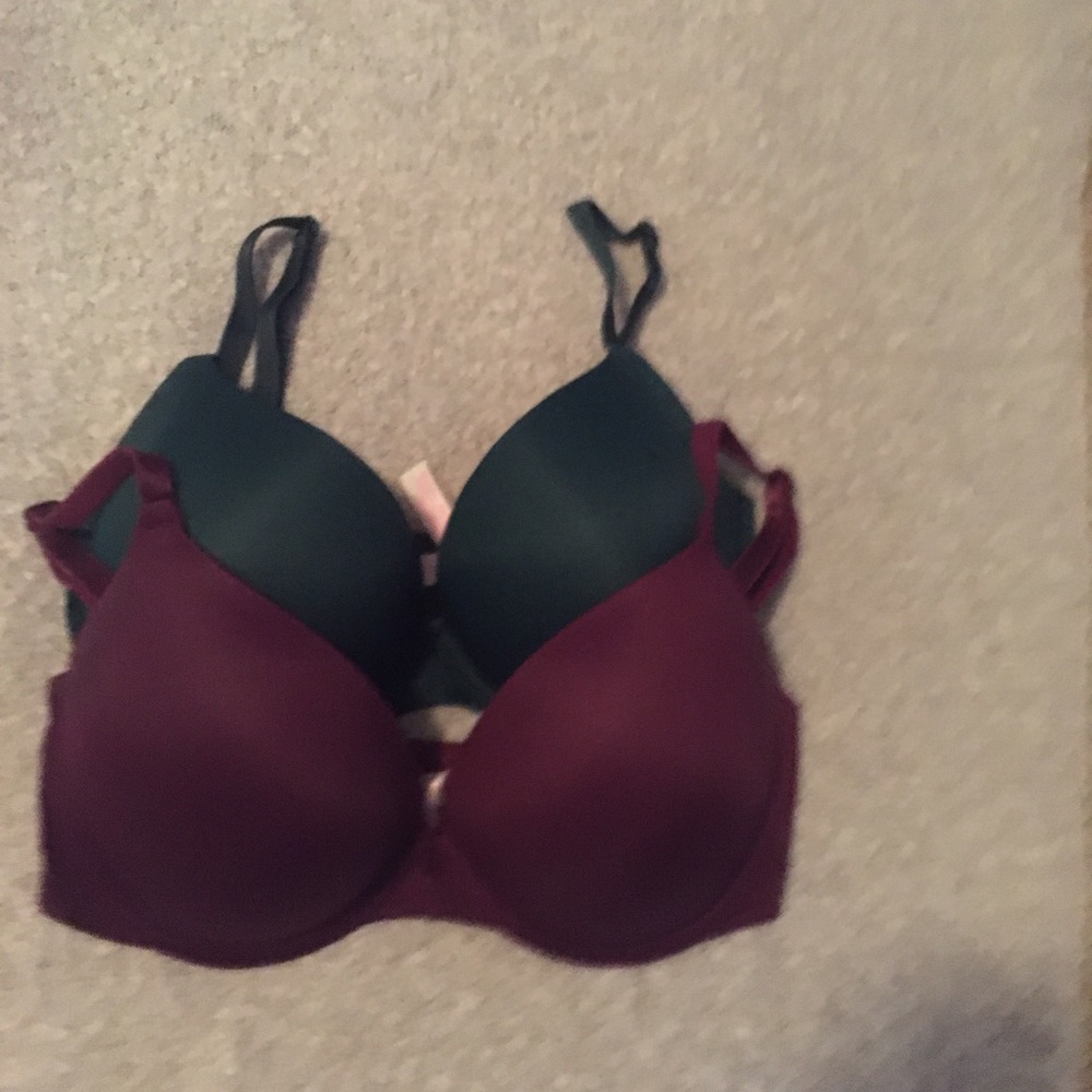 Women’s 32DD bra set